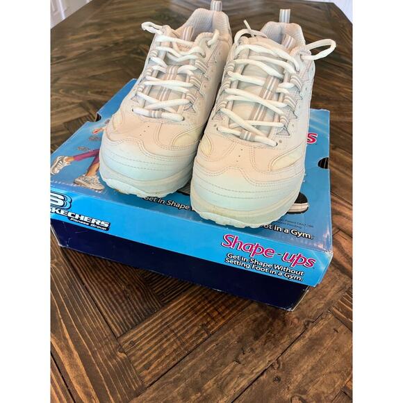 Skechers Shape Up Metabolize Women 10 White DVD Toning Active Athletic Comfort - Picture 1 of 16